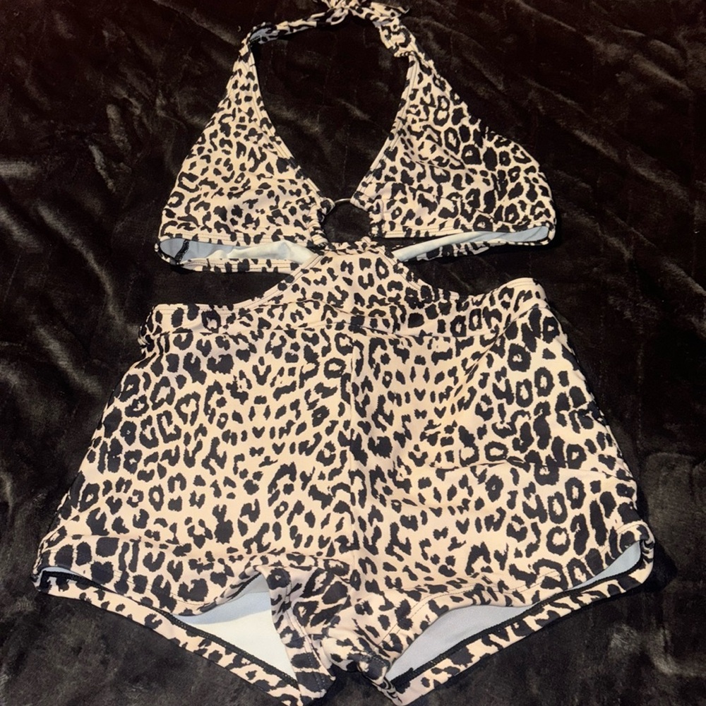 Leopard ring link cut out one piece swim suit